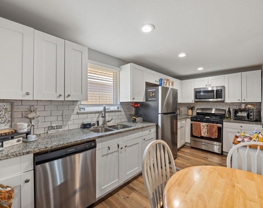 1211 Trimm Avenue - Photo Thumbnail 13