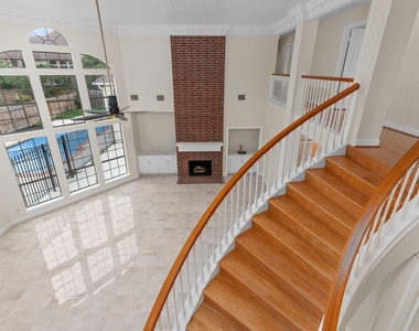 17402 Wilton Park Court - Photo Thumbnail 9