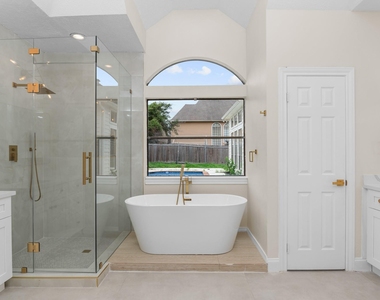 17402 Wilton Park Court - Photo Thumbnail 11