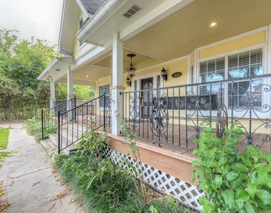 1535 W 25th Street - Photo Thumbnail 8