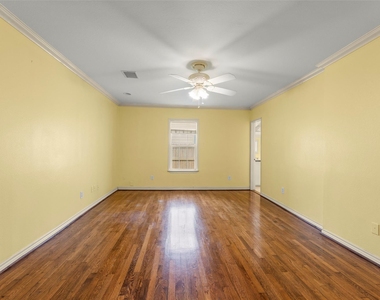 1535 W 25th Street - Photo Thumbnail 24