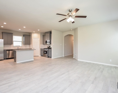 1428 Sundown Glen Lane - Photo Thumbnail 7