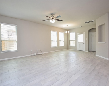 1428 Sundown Glen Lane - Photo Thumbnail 5