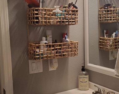 7301 Karnes Street - Photo Thumbnail 6