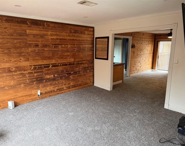 6811 Saint Augustine Street - Photo Thumbnail 2