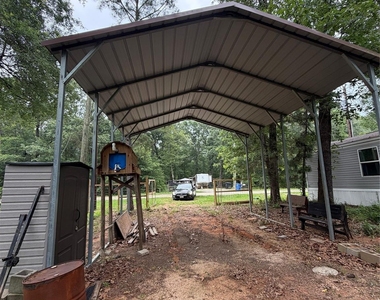 225 Lakecrest - Photo Thumbnail 2