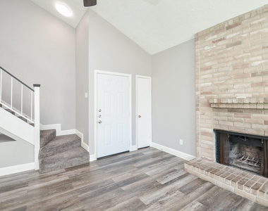 18723 Lippizaner Drive - Photo Thumbnail 27