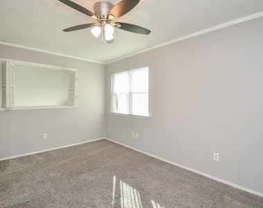 18723 Lippizaner Drive - Photo Thumbnail 9