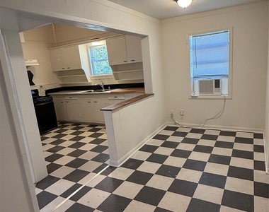1214 14th Street - Photo Thumbnail 5