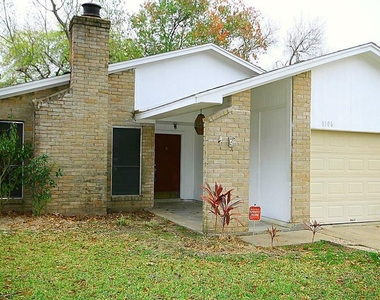 1106 Ravenscourt Drive - Photo Thumbnail 1