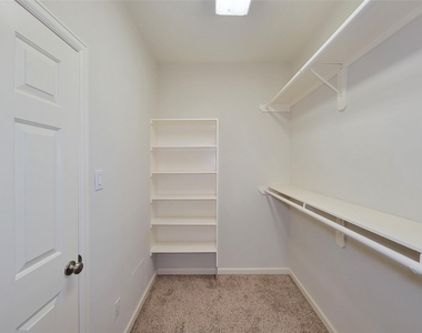 604 Reinerman Street - Photo Thumbnail 34