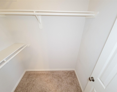 604 Reinerman Street - Photo Thumbnail 27