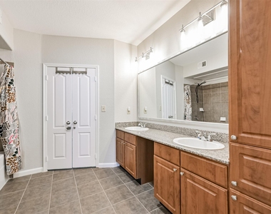 1711 Old Spanish Trail - Photo Thumbnail 19