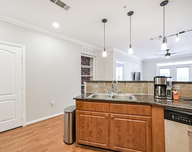 1711 Old Spanish Trail - Photo Thumbnail 7