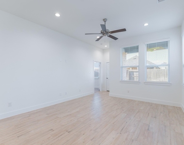 10747 Pine Pink - Photo Thumbnail 20