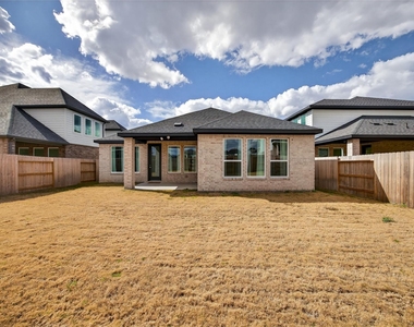 9627 Starry Eyes Lane - Photo Thumbnail 41
