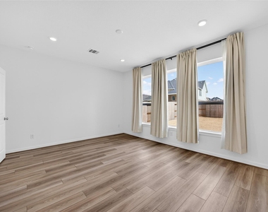9627 Starry Eyes Lane - Photo Thumbnail 21