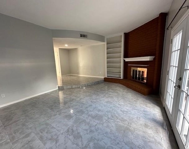 7700 Creekbend Drive - Photo Thumbnail 19