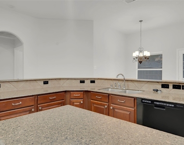 11511 Timberly Park Lane - Photo Thumbnail 8
