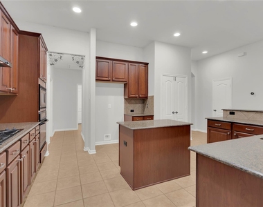 11511 Timberly Park Lane - Photo Thumbnail 6