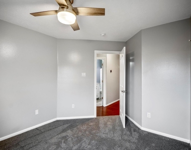 2923 Goldspring Lane - Photo Thumbnail 30