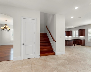 4943 Wigton Drive - Photo Thumbnail 9