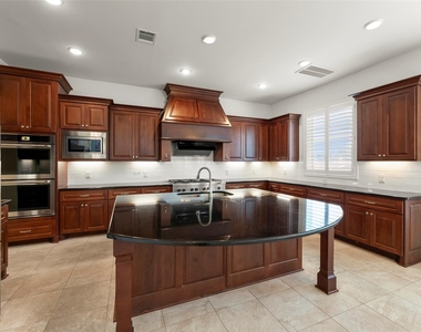 4943 Wigton Drive - Photo Thumbnail 11