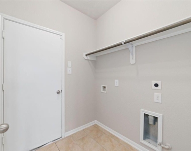2707 Golden Hills Court - Photo Thumbnail 25