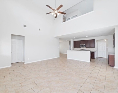 2707 Golden Hills Court - Photo Thumbnail 7