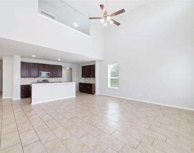 2707 Golden Hills Court - Photo Thumbnail 5