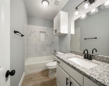 4205 Elmwood Street - Photo Thumbnail 22
