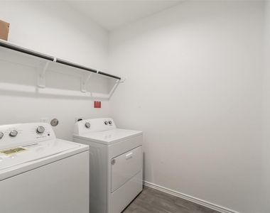 2209 Laurel Bloom Ln - Photo Thumbnail 18