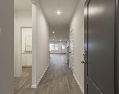 2209 Laurel Bloom Ln - Photo Thumbnail 1
