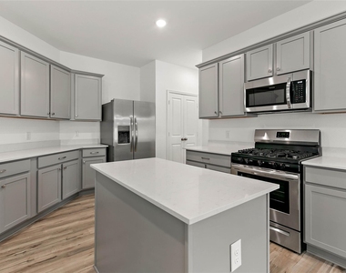 7602 Angels Landing Lane - Photo Thumbnail 9