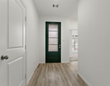 7602 Angels Landing Lane - Photo Thumbnail 2