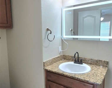 12014 Chelsea Elm Court - Photo Thumbnail 24