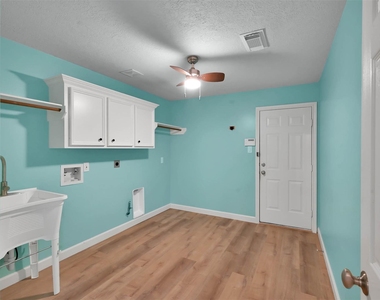 84 Oak Grove Lane - Photo Thumbnail 24