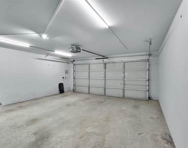 84 Oak Grove Lane - Photo Thumbnail 25