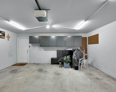 84 Oak Grove Lane - Photo Thumbnail 26