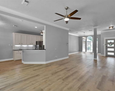 84 Oak Grove Lane - Photo Thumbnail 7