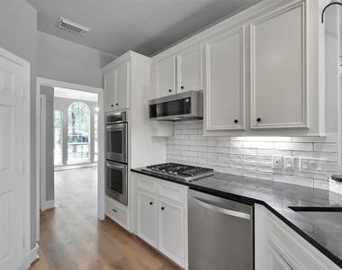 84 Oak Grove Lane - Photo Thumbnail 12