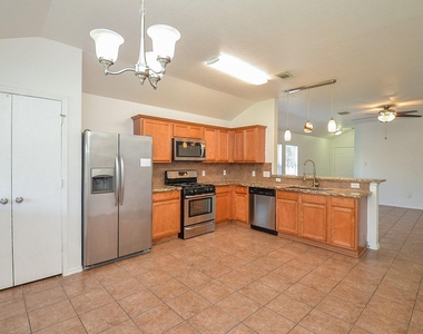 18142 Sorrell Oaks Lane - Photo Thumbnail 12