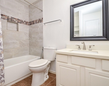 18142 Sorrell Oaks Lane - Photo Thumbnail 8