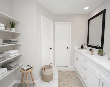 22831 John Rolfe Lane S - Photo Thumbnail 22