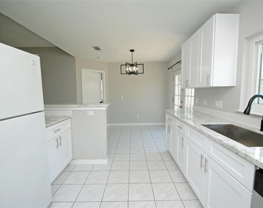 22831 John Rolfe Lane S - Photo Thumbnail 10