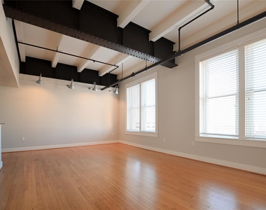 415 22nd Street - Photo Thumbnail 8