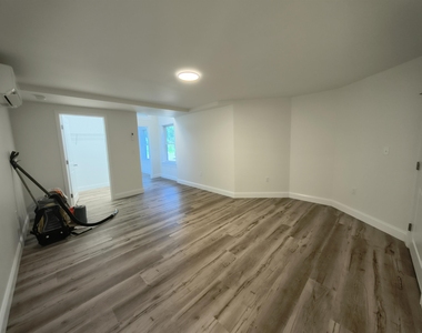 390 Union - Photo Thumbnail 9