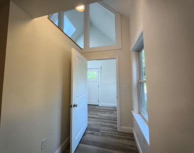 390 Union - Photo Thumbnail 14