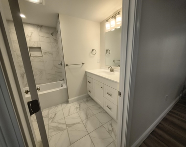 390 Union - Photo Thumbnail 10