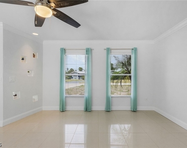 5251 Tower Drive - Photo Thumbnail 7